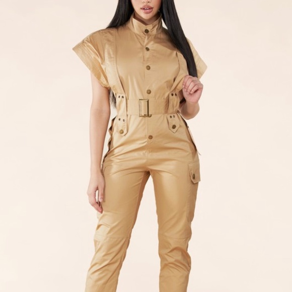 29 - KHAKI JUMPSUIT - Picture 1 of 9